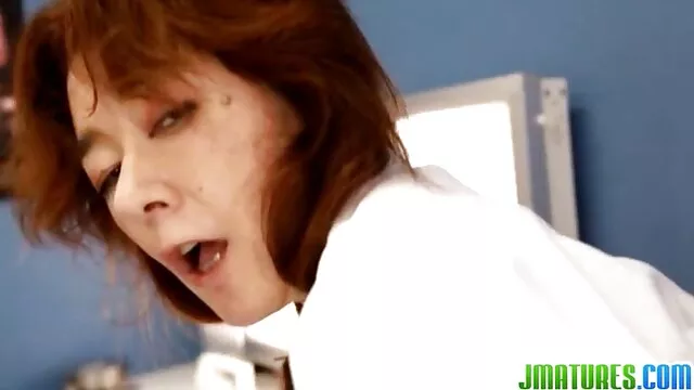 MILFI سكس احترافي مترجم محارم 1 مباراة ضد Dingdong الشاب