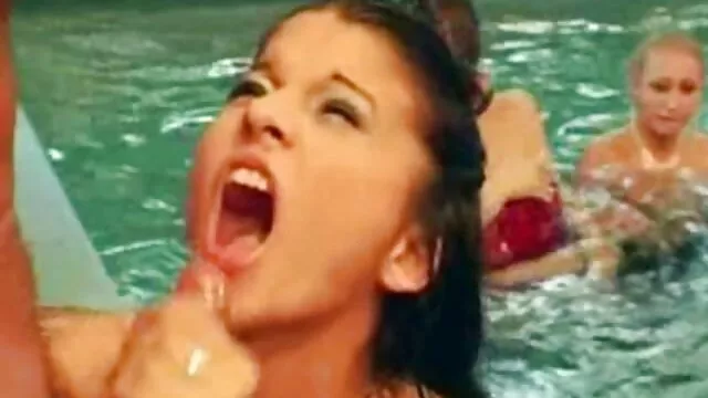 لا تستطيع سكس احترافي عربي فتاة السباق جيسا رودس أن تخبر كارز آند أنال