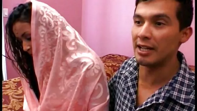 Kinky Kyra تتثاءب موقع سكس احترافي على الديك الساخن لديك ضخمة