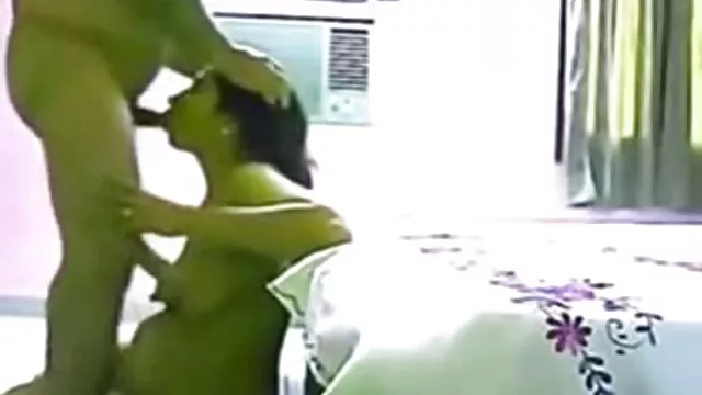 MYLF Small tits MILF تحاول ملابس داخلية جديدة وهي تحب كيف يشعر بوسها في سكس مترجم احترافي هذا الحمار