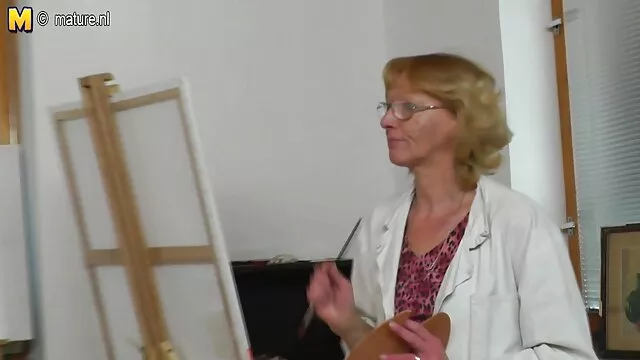 تم إطلاق سكس احترافي عالمي مترجم النار على أسوأ مخبأ في العالم!
