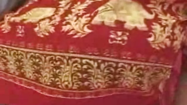 بعقب المكونات يذهب سيكس احترافي مترجم المهرب جولدي جلوك إلى أجهزة الصراف الآلي