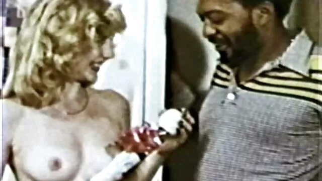 أول ديك أسود سكس عربي مترجم احترافي كبير كيشا وأبيلا