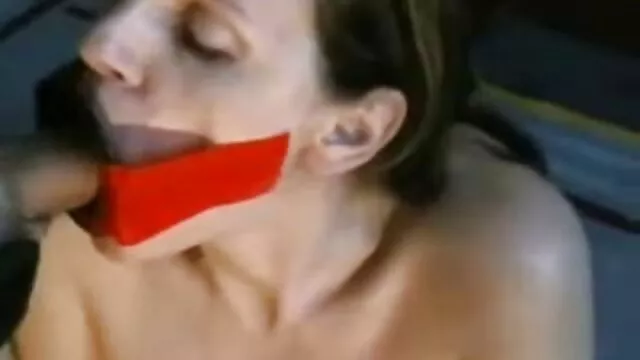 جلسة حسية لجمال سكس محارم مترجم احترافي الأشقر
