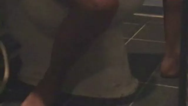 مساعد سكس احترافي مترجم عالمي مثير يجعل الرجل يغش بسهولة!